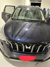 Load image into Gallery viewer, Custom Made Leather Seat Cover For Mahindra XUV 700 7 Seater