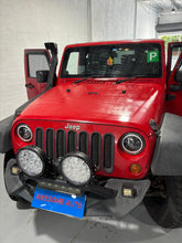 Load image into Gallery viewer, Custom Made Leather Seat Cover For Jeep Wrangler 4 doors 2007-2018