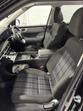 Load image into Gallery viewer, Custom Made Leather Seat Cover For Hyundai Santa Fe 2024-2025 7 Seater