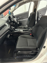 Load image into Gallery viewer, Custom Made Leather Seat Cover For Honda HR-V 5 Seater 2015-2021