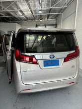 Load image into Gallery viewer, Custom Made Leather Seat Cover For Toyota Alphard Vellfire 8 Seats 2015-2021