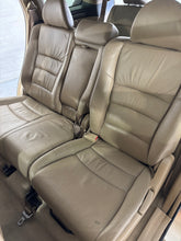 Load image into Gallery viewer, Custom Made Leather Seat Cover For Honda Odyssey 7 Seater 2004-2008
