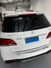 Load image into Gallery viewer, Custom Made Leather Seat Cover For Mercedes Benz GLE350d 5 Seater 2015-2018
