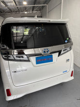 Load image into Gallery viewer, Custom Made Leather Seat Cover For Toyota Vellfire 7 Seater 2017-2023
