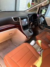 Load image into Gallery viewer, Custom Made Leather Seat Cover For Toyota Alphard Vellfire 8 Seats 2008-2014
